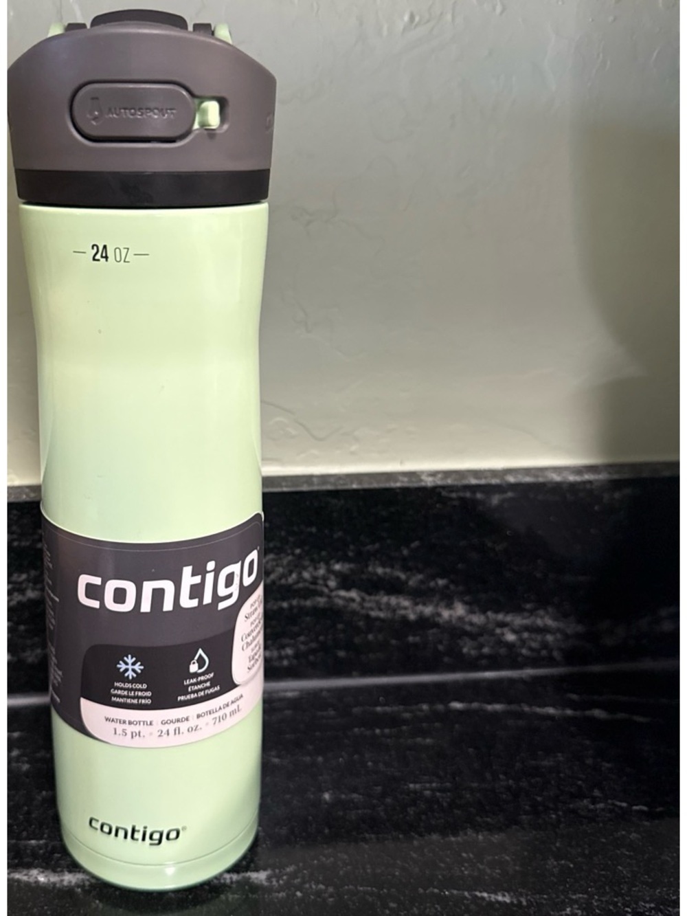 Contigo Autoseal Chill 24oz cucumber water bottle #outdoors #hiking new